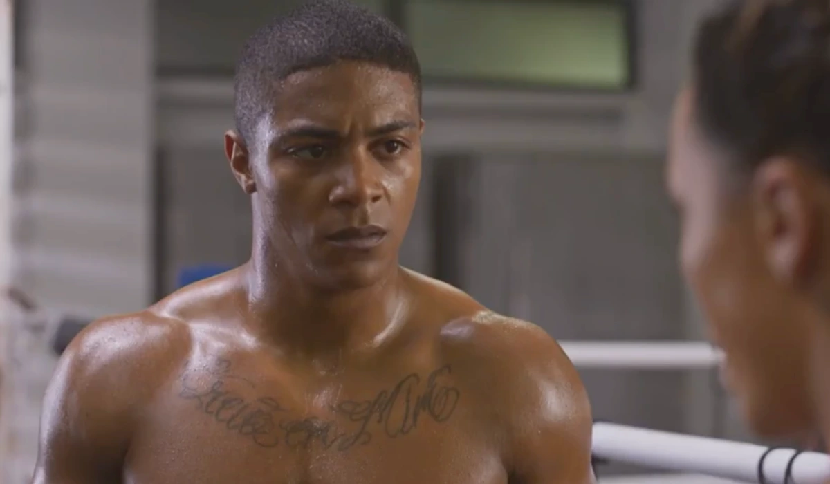 Marlon (Humberto Morais) se decepciona com Bárbara em Dona de Mim (Foto: Reprodução/TV Globo)