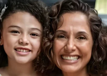 Resumo Dona de Mim: Sofia descobre que Ellen não está grávida e a farsante pede segredo