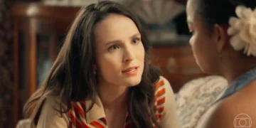 Estela (Larissa Manoela) em Êta Mundo Melhor (Foto: Reprodução/TV Globo)