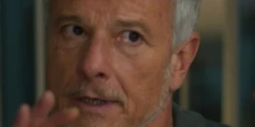 Final de Dona de Mim: Jaques surta e decide incendiar a Boaz para destruir tudo o que tem dentro