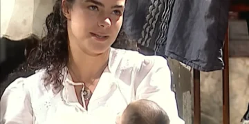 Terra Nostra: Aninha passa mal pela falta de leite materno e Mariana chama Juliana para salvá-la: “Dê o peito para ela”