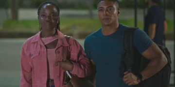 Leo (Clara Moneke) e Marlon (Humberto Morais) em Dona de Mim (Foto: Reprodução/TV Globo)