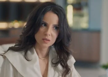 Zenilda (Andréia Horta) em Três Graças (Foto: Reprodução/TV Globo)