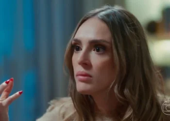Naiane (Isabelle Drummond) em Coração Acelerado (Foto: Reprodução/TV Globo)