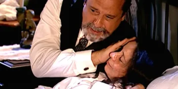 Terra Nostra: Após parto sofrido, Maria do Socorro se despede de Gumercindo e desfalece: “Estou deixando você”
