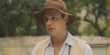 Candinho (Sergio Guizé) em Êta Mundo Melhor (Foto: Reprodução/TV Globo)