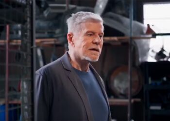 Kasper (Miguel Falabella) em Três Graças (Foto: Reprodução/TV Globo)