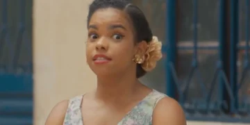 Dita (Jeniffer Nascimento) em Êta Mundo Melhor (Foto: Reprodução/TV Globo)
