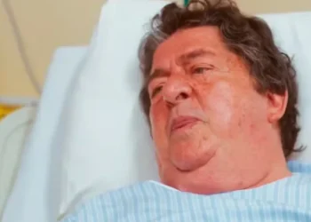 Eliomar (Stepan Nercessian) em Coração Acelerado (Foto: Reprodução/TV Globo)
