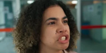 Joélly (Alana Cabral) em Três Graças (Foto: Reprodução/TV Globo)