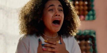 Joélly (Alana Cabral) em Três Graças (Foto: Reprodução/TV Globo)