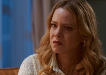 Zilá (Leandra Leal) em Coração Acelerado (Foto: Reprodução/TV Globo)