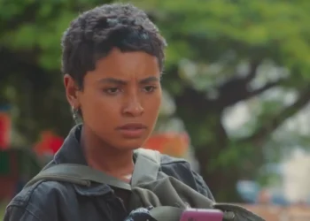 Eduarda (Gabz) em Coração Acelerado (Foto: Reprodução/TV Globo)