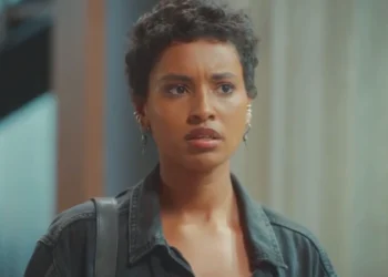 Eduarda (Gabz) em Coração Acelerado (Foto: Reprodução/TV Globo)