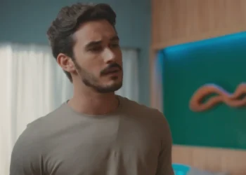 João Raul (Filipe Bragança) em Coração Acelerado (Foto: Reprodução/TV Globo)
