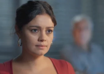 Gerluce (Sophie Charlotte) em Três Graças (Foto: Reprodução/TV Globo)