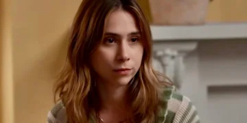 Lucélia (Daphne Bozaski) em Três Graças (Foto: Reprodução/TV Globo)