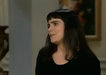 Final: Maria do Carmo planeja fuga do país após ser acusada de matar Laurinha: “Preciso de um passaporte falso”