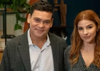 Henrique (Claudio Gabriel) e Juquinha (Gabriela Medvedovsky) em Três Graças (Foto: Manoella Mello/TV Globo)
