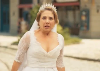 Zulma (Heloísa Périssé) em Êta Mundo Melhor (Foto: Reprodução/TV Globo)