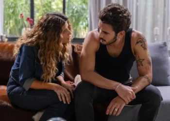 Agrado e João Raul em Coração Acelerado. (Foto: reprodução/Globo)