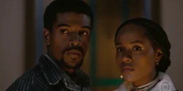 Tonho (Ronald Sotto) e Alika (Duda Santos) em A Nobreza do Amor (Foto: Reprodução/TV Globo)