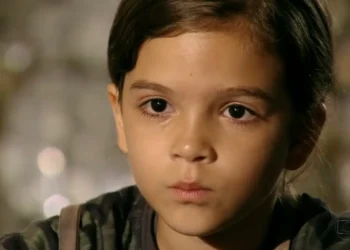 Resumo Avenida Brasil: Rita promete se vingar de Carminha e Max: “Vão sofrer muito na minha mão!”