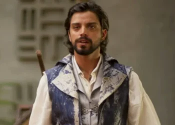 Omar (Rodrigo Simas) A Nobreza do Amor (Foto: Reprodução/TV Globo)