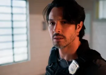 Paulinho (Romulo Estrela) em Três Graças (Foto: Reprodução/TV Globo)