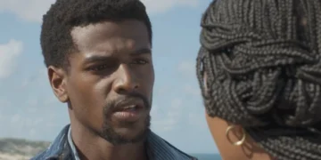 Tonho (Ronald Sotto) confronta Alika (Duda Santos) em A Nobreza do Amor (Foto: Reprodução/TV Globo)