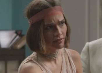Virgínia (Theresa Fonseca) em A Nobreza do Amor (Foto: Reprodução/TV Globo)