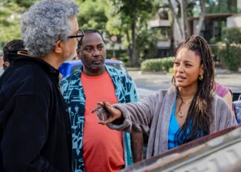 Sheron Menezzes (Bela) na gravação do acidente de Juli (Lucy Ramos) em Por Você, a nova novela das sete da Globo (Foto: Fábio Rocha/Globo)