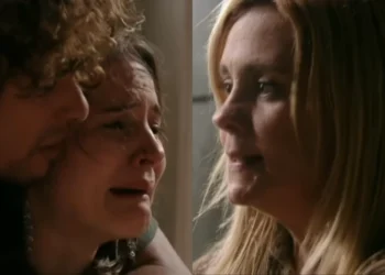 Betânia e Carminha em Avenida Brasil. (Foto: reprodução/Globo)