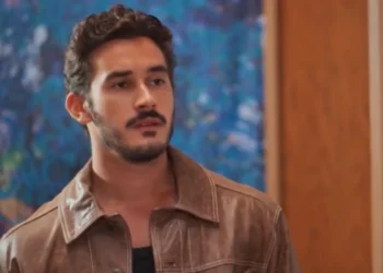 João Raul (Filipe Bragança) em Coração Acelerado (Foto: Reprodução/TV Globo)