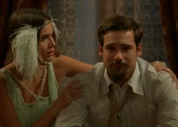 Virgínia (Theresa Fonseca) e Mirinho (Nicolas Prattes) em A Nobreza do Amor (Foto: Reprodução/TV Globo)