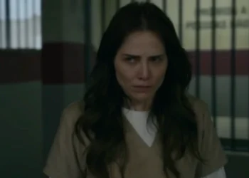 Adriana (Letícia Colin) em Quem Ama Cuida (Foto: Reprodução/TV Globo)