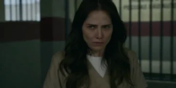 Adriana (Letícia Colin) em Quem Ama Cuida (Foto: Reprodução/TV Globo)