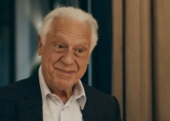 Arthur (Antonio Fagundes) em Quem Ama Cuida (Foto: Reprodução/TV Globo)