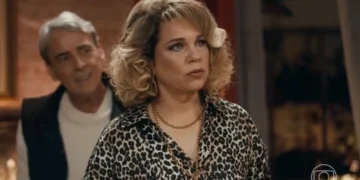 Pilar (Isabel Teixeira) em Quem Ama Cuida (Foto: Reprodução/TV Globo)