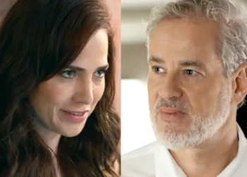 Adriana (à esquerda) encarando Ademir (à direita) em Quem Ama Cuida.