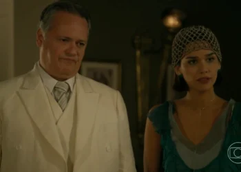 Diógenes (Danton Mello) e Virgínia (Theresa Fonseca) em A Nobreza do Amor (Foto: Reprodução/TV Globo)