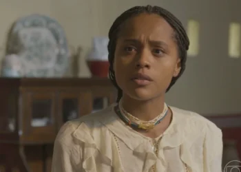 Alika (Duda Santos) em A Nobreza do Amor (Foto: Reprodução/TV Globo)