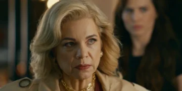 Pilar (Isabel Teixeira) em Quem Ama Cuida (Foto: Reprodução/TV Globo)