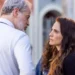 Ademir (Dan Stulbach) confronta Adriana (Letícia Colin) no meio da rua em Quem Ama Cuida (Foto: Beatriz Damy/Globo)
