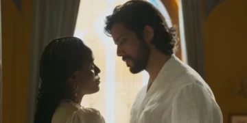 Alika (Duda Santos) e Omar (Rodrigo Simas) em A Nobreza do Amor (Foto: Reprodução/TV Globo)