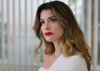 Vanessa (Alinne Moraes) em Por Você (Foto: Reprodução/TV Globo)