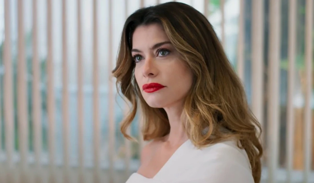Vanessa (Alinne Moraes) em Por Você (Foto: Reprodução/TV Globo)