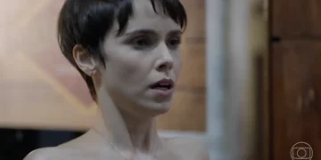 Nina (Débora Falabella) em Avenida Brasil (Foto: Reprodução/TV Globo)