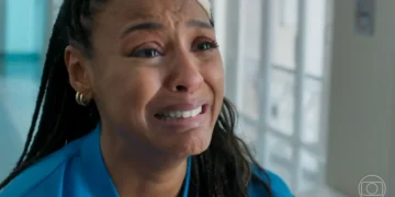 Bela (Sheron Menezzes) em Por Você (Foto: Reprodução/TV Globo)