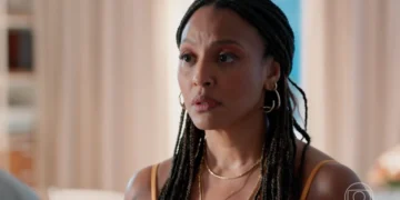 Bela (Sheron Menezzes) em Por Você (Foto: Reprodução/TV Globo)
